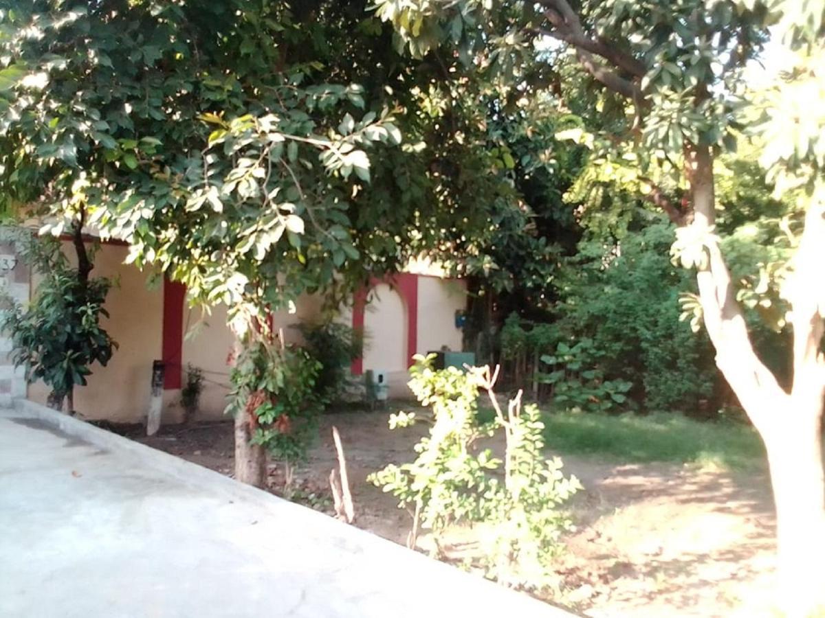 Newly Renovated Guesthouse Islamabad Buitenkant foto